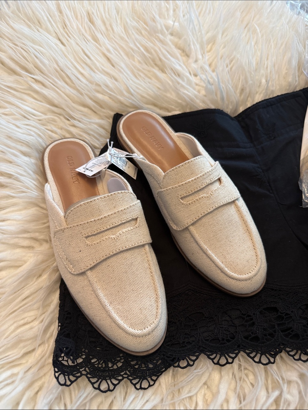 NWT Old Navy Women’s Beige Linen Slip-On Loafers Size 7.5